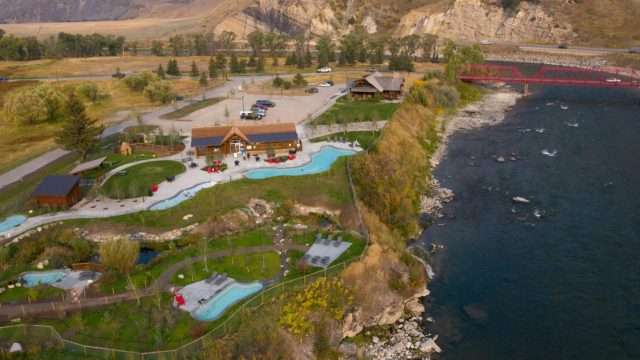 astoria-hot-springs-outside-05