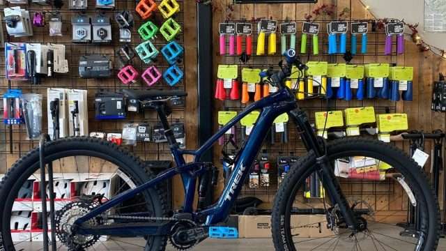 fitzgeralds-bicycles-inside-01