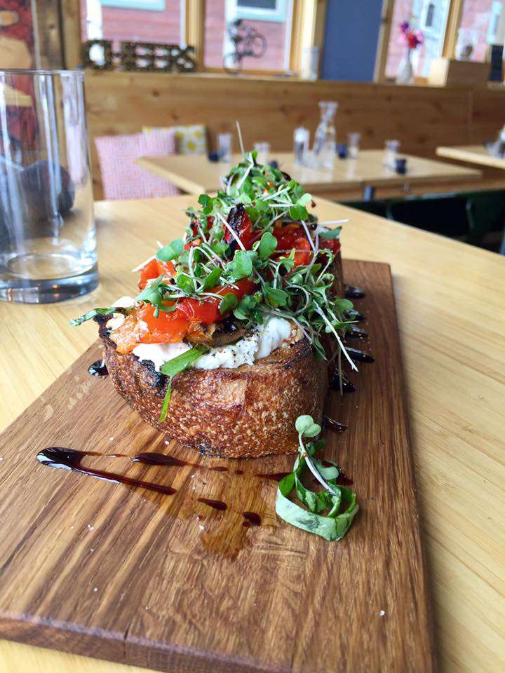 forage-lounge-bistro-driggs-idaho-dishing-magazine