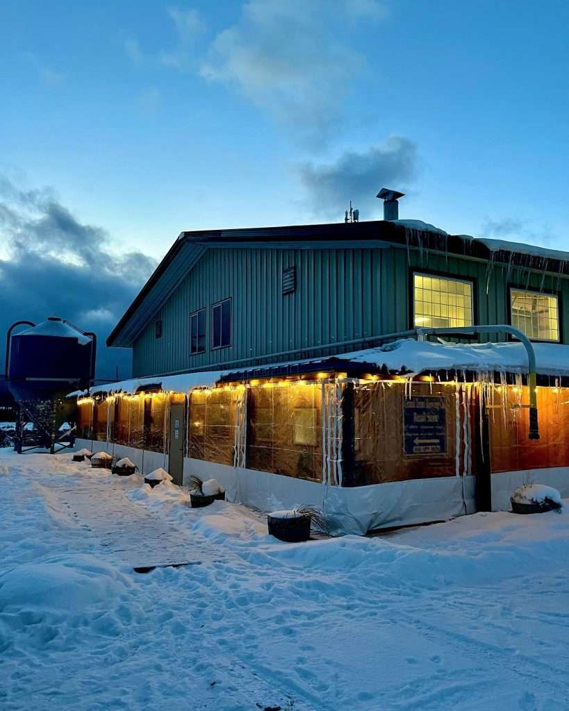 grand-teton-brewing-outside-01