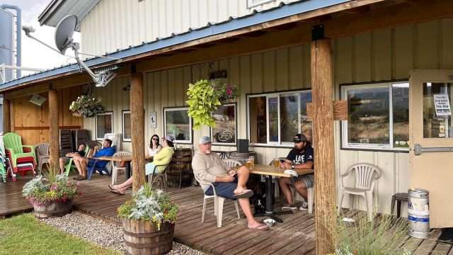 grand-teton-brewing-outside-04