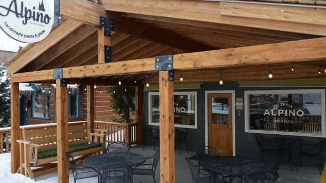 pizzeria-alpino-outside-01