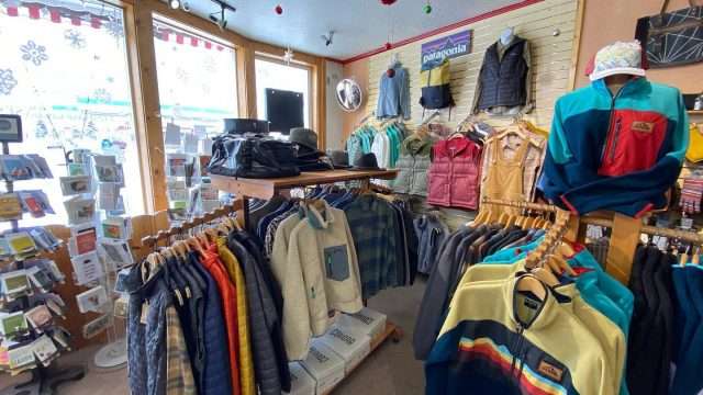 victor-emporium-inside-03